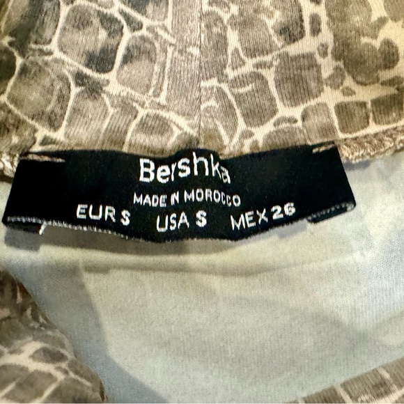 Berksha Long Sleeve Snakeskin Print Top Small - Picture 5 of 6